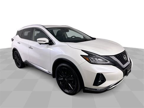 Used 2023 Nissan Murano SL image 2