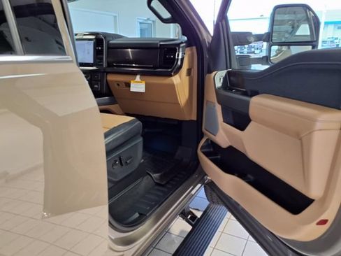 Used 2026 Ford F250 Lariat w/ Chrome Package AWD/4WD image 29