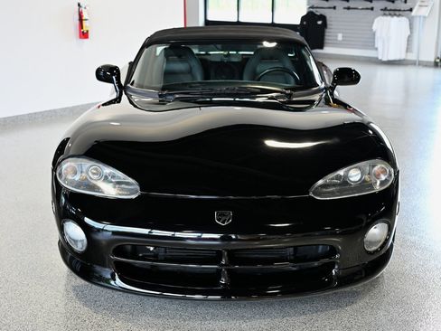 Used 1994 Dodge Viper RT/10 RWD image 2