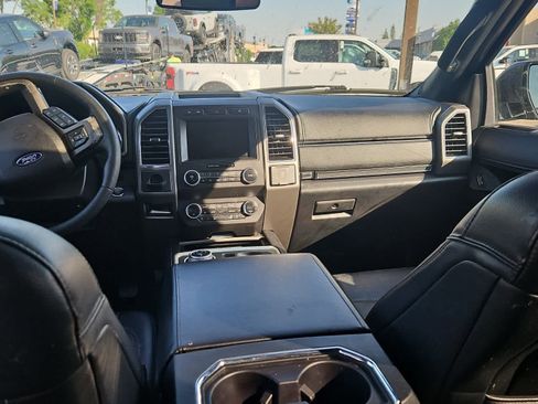 Used 2019 Ford Expedition XLT w/ Equipment Group 202A image 11