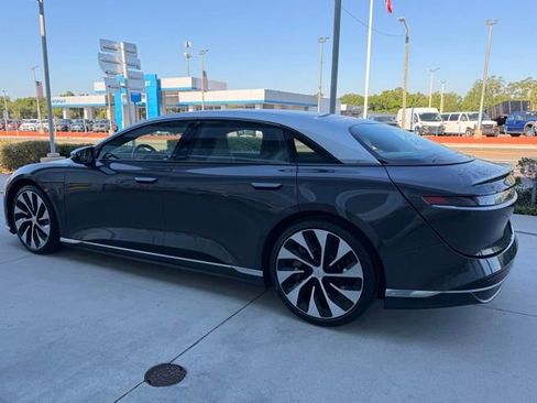 Used 2023 Lucid Air Grand Touring image 3