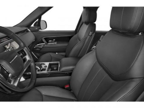 Used 2025 Land Rover Range Rover SE AWD/4WD image 9