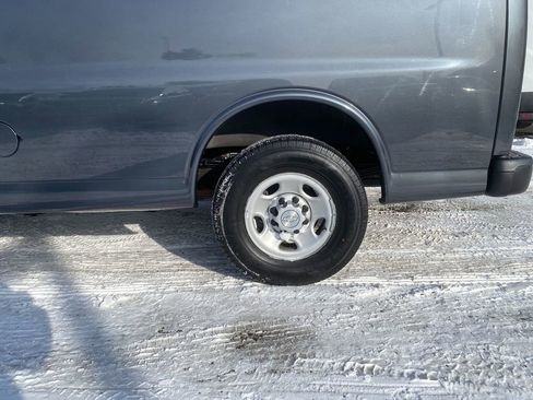 Used 2016 Chevrolet Express 2500 LS image 29