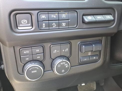 Used 2024 Chevrolet Tahoe Premier image 14