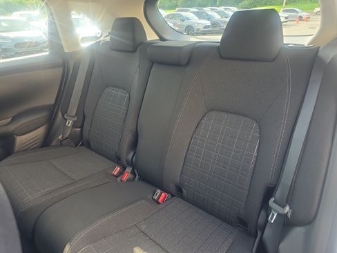 Used 2024 Honda HR-V LX image 17