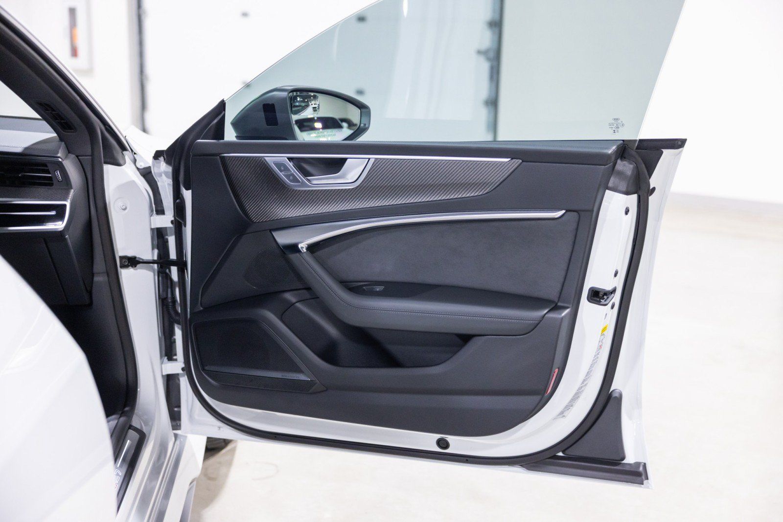 Used 2025 Audi RS 7 Performance w/ Executive Package AWD/4WD image 26