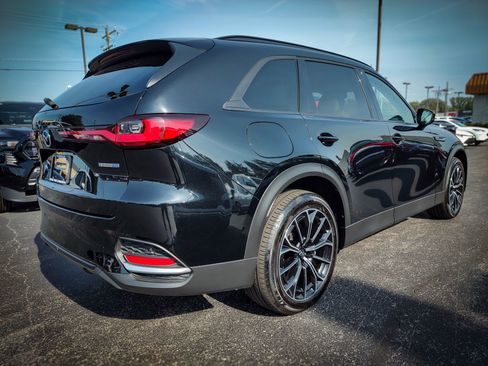 Used 2025 MAZDA CX-70 Plug-In Hybrid w/ Premium Pkg image 24