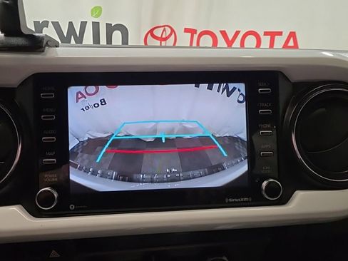 Used 2020 Toyota Tacoma TRD Off-Road image 30