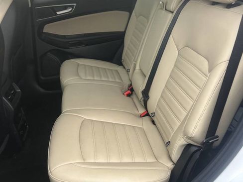 Used 2022 Ford Edge SEL w/ Convenience Package image 19