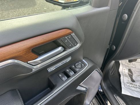 Used 2023 GMC Sierra 1500 Denali w/ Technology Package image 15