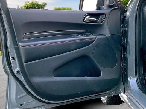 Used 2023 Dodge Durango GT image 22