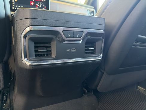 Used 2024 GMC Sierra 2500 Denali Ultimate AWD/4WD image 24