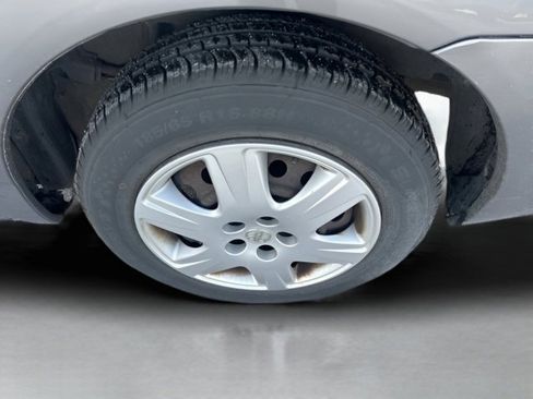 Used 2005 Toyota Corolla LE image 17