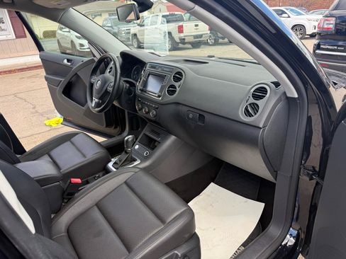 Used 2017 Volkswagen Tiguan Wolfsburg Edition AWD/4WD image 51