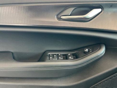 New 2025 Jeep Grand Cherokee Altitude image 11