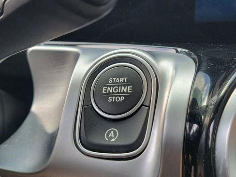 Used 2022 Mercedes-Benz GLB 250 image 33