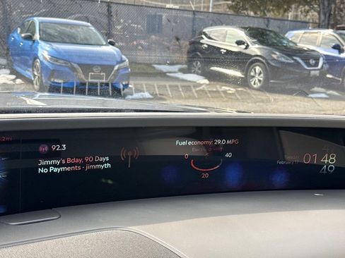 Used 2025 Lincoln Nautilus Reserve image 16