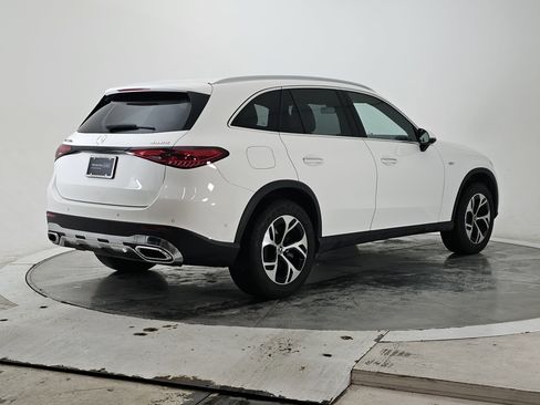 Certified 2025 Mercedes-Benz GLC 350e 4MATIC image 3