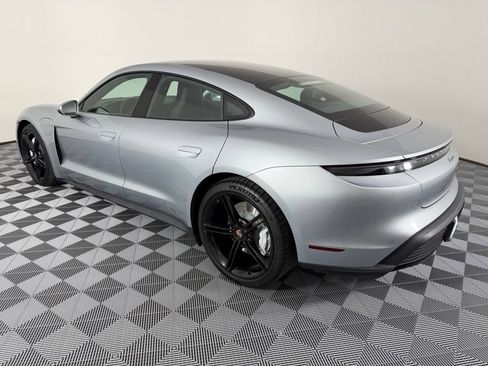 Certified 2022 Porsche Taycan RWD image 3