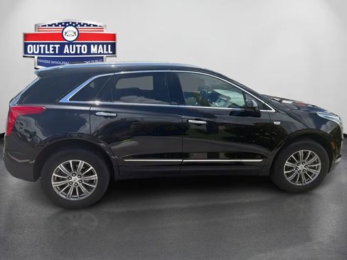 Used 2019 Cadillac XT5 Luxury FWD image 2