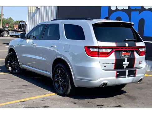 Used 2025 Dodge Durango GT AWD/4WD image 13