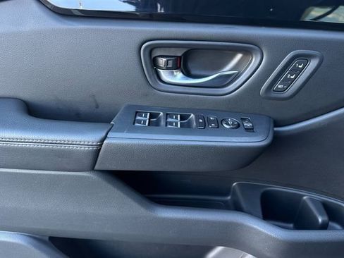 Certified 2025 Honda Pilot EX-L image 12