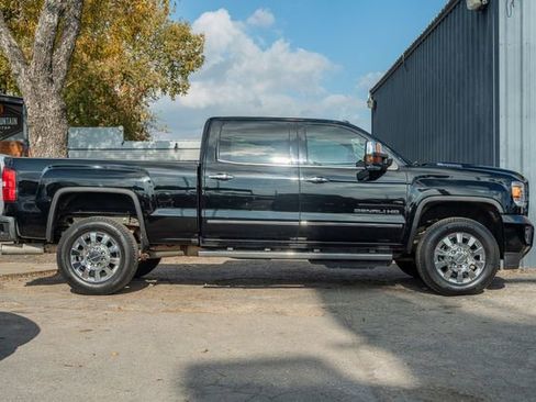 Used 2019 GMC Sierra 2500 Denali w/ Duramax Plus Package image 7