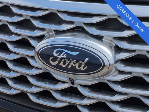 Used 2024 Ford Explorer Platinum w/ Technology Package image 14