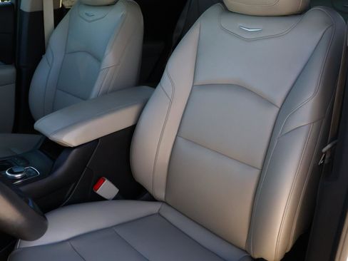 Used 2023 Cadillac XT4 Luxury image 18