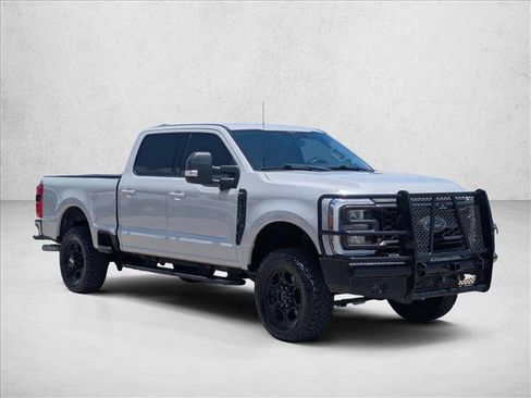 Used 2023 Ford F250 XLT w/ XLT Premium Package AWD/4WD image 3