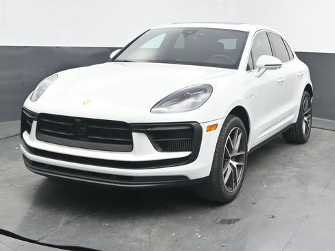 Used 2023 Porsche Macan S image 1
