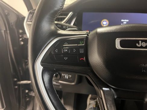 Used 2021 Jeep Grand Cherokee L Limited image 24