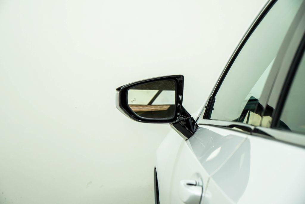 Used 2022 Lexus ES 350 w/ Accessory Package FWD image 15