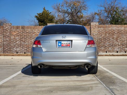 Used 2010 Honda Accord EX-L image 7