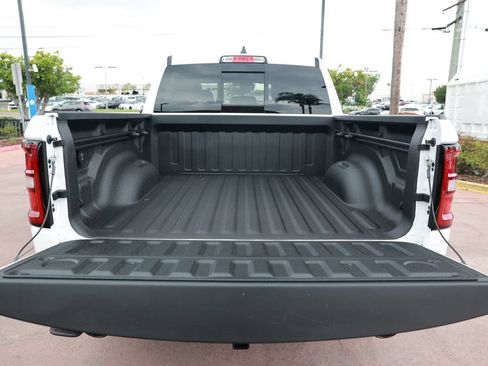 New 2026 RAM 1500 Big Horn w/ Night Edition AWD/4WD image 32
