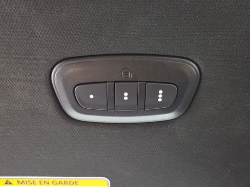 Used 2023 RAM 1500 Laramie AWD/4WD image 25