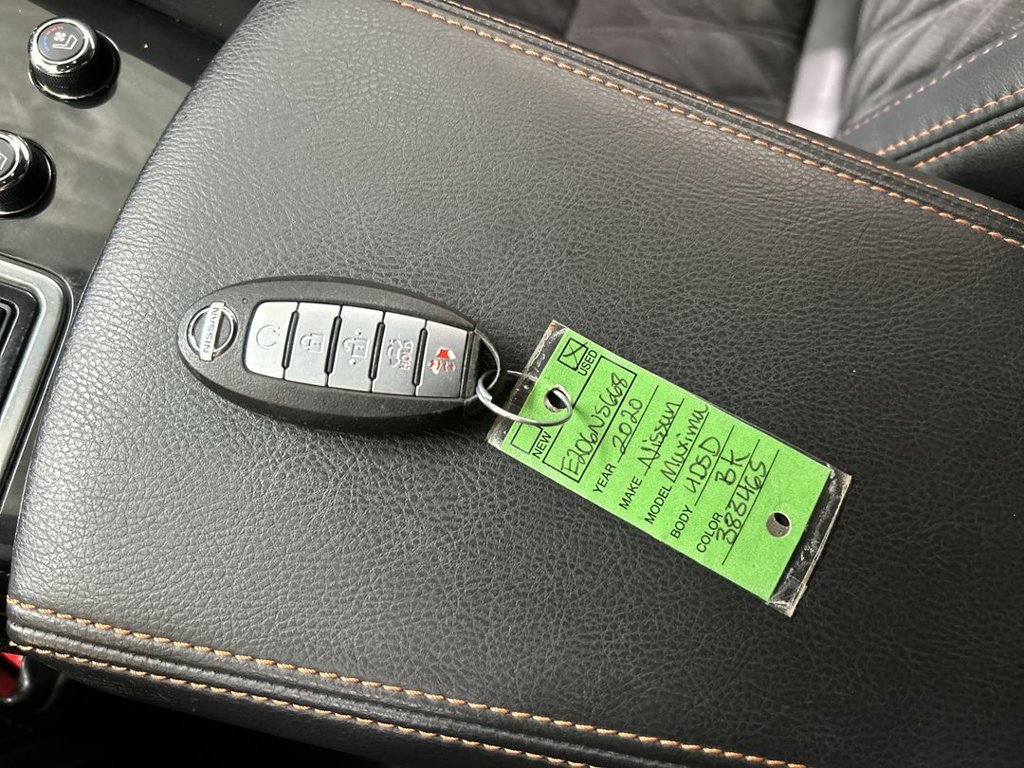Used 2020 Nissan Maxima SR w/ Sport Mat Group FWD image 12