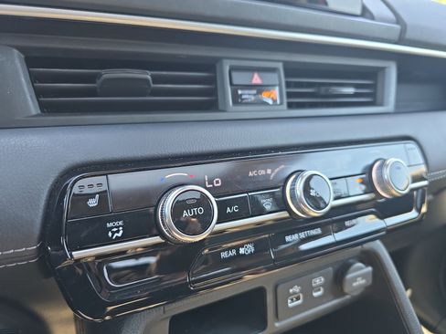 Used 2023 Honda Pilot Touring image 26