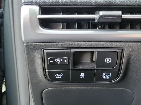 Certified 2025 Hyundai Tucson SEL image 12