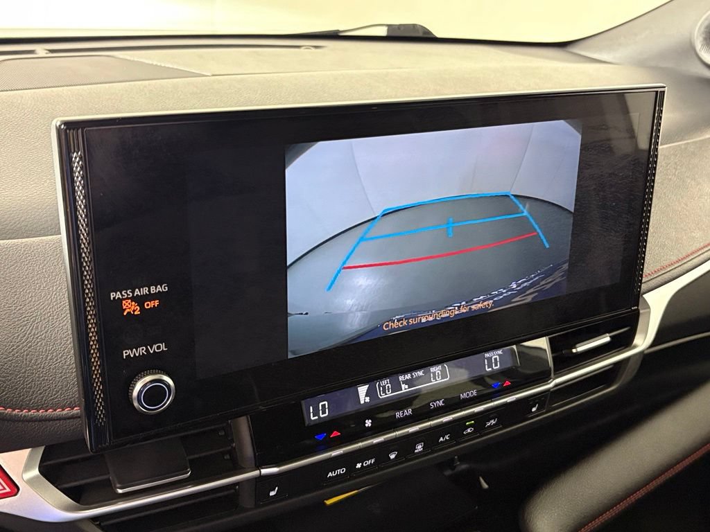 Used 2025 Toyota Sienna XSE AWD/4WD image 30