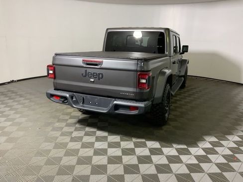 Used 2025 Jeep Gladiator Sport AWD/4WD image 7