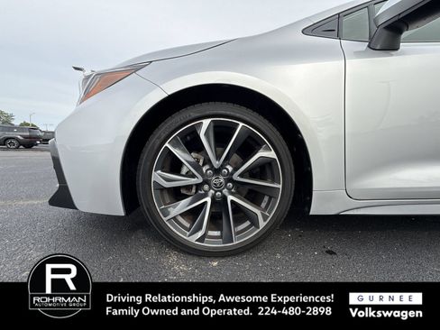 Used 2022 Toyota Corolla XSE FWD image 11