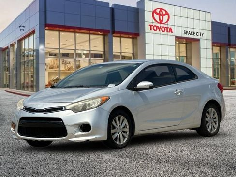 Used 2014 Kia Forte Koup EX FWD image 2