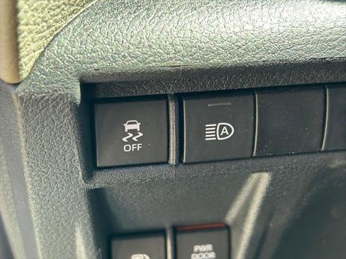 Certified 2024 Toyota Sienna Platinum AWD/4WD image 30