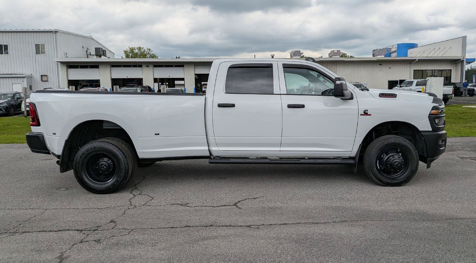 Used 2026 RAM 3500 Tradesman AWD/4WD image 6