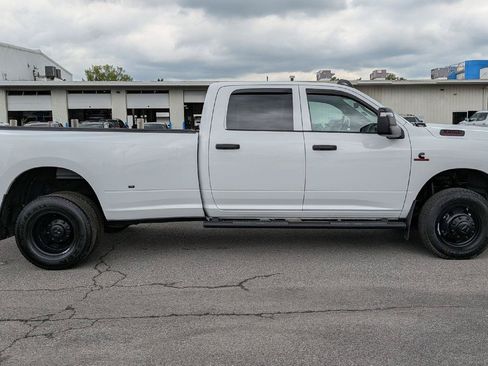 Used 2026 RAM 3500 Tradesman AWD/4WD image 6
