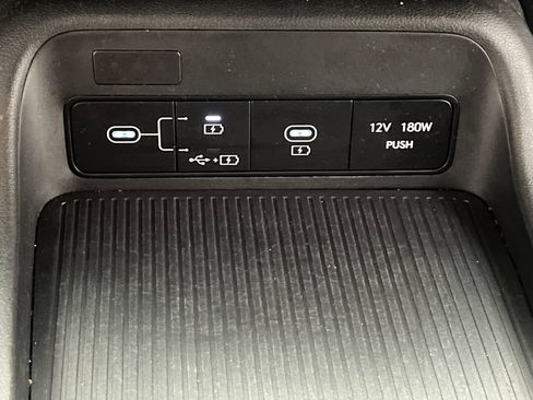 Used 2024 Hyundai Kona SEL AWD/4WD image 52