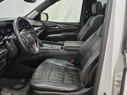 Used 2021 Cadillac Escalade Sport Platinum w/ Heavy-Duty Trailer Package AWD/4WD image 11