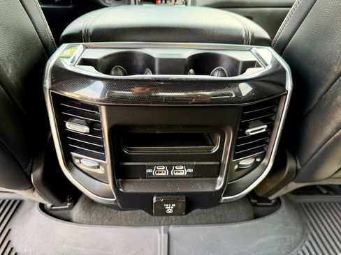 Used 2022 RAM 1500 Laramie AWD/4WD image 29