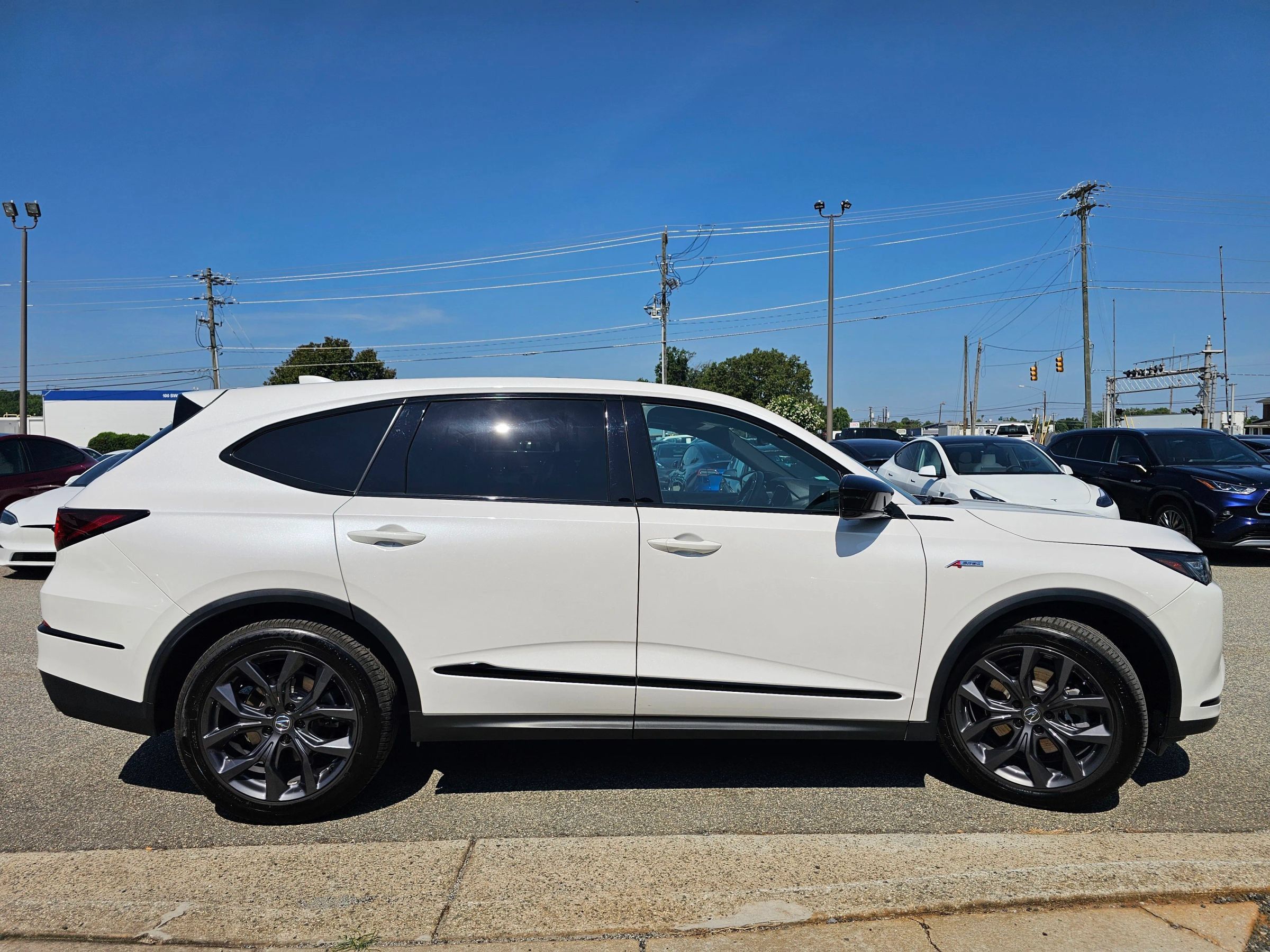 Used 2023 Acura MDX A-Spec AWD/4WD image 6